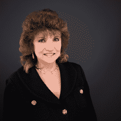2018 Laila Headshot Working Wardrobes Smart Women Event