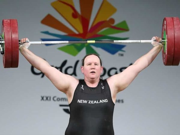 Laurel Hubbard lifting weights in a competition