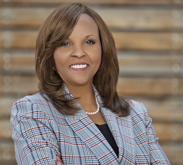 Saundra B. Curry headshot